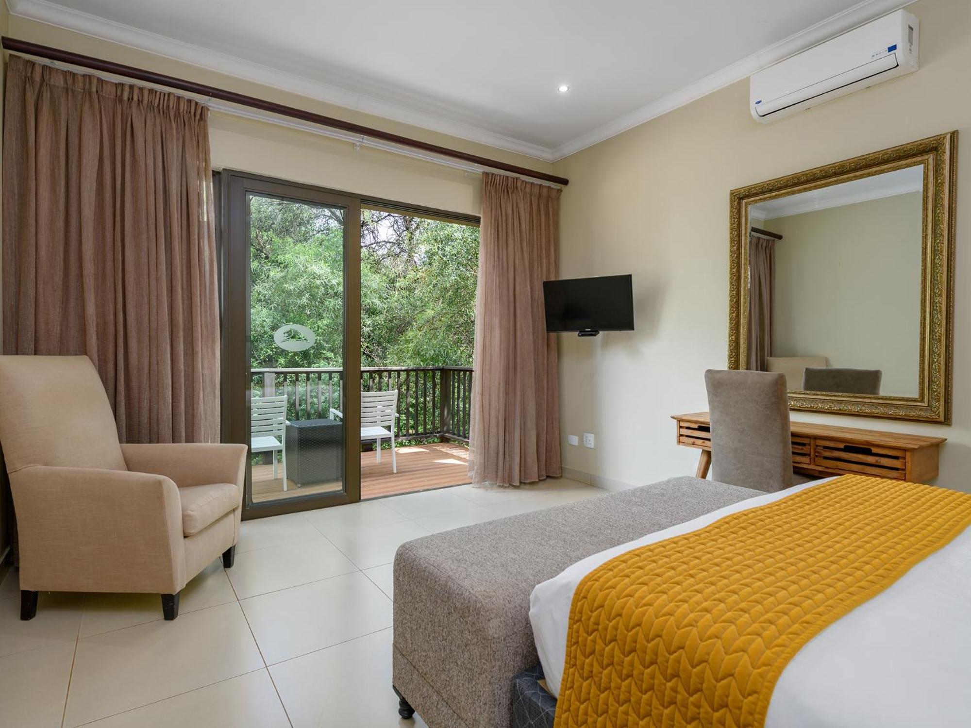 Monomotapa Village @ Legend Golf And Safari Resort Golders Green Exterior photo
